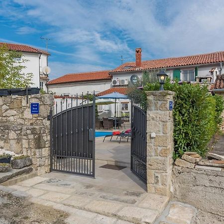 Вилла Casa Maura Vizinada Экстерьер фото